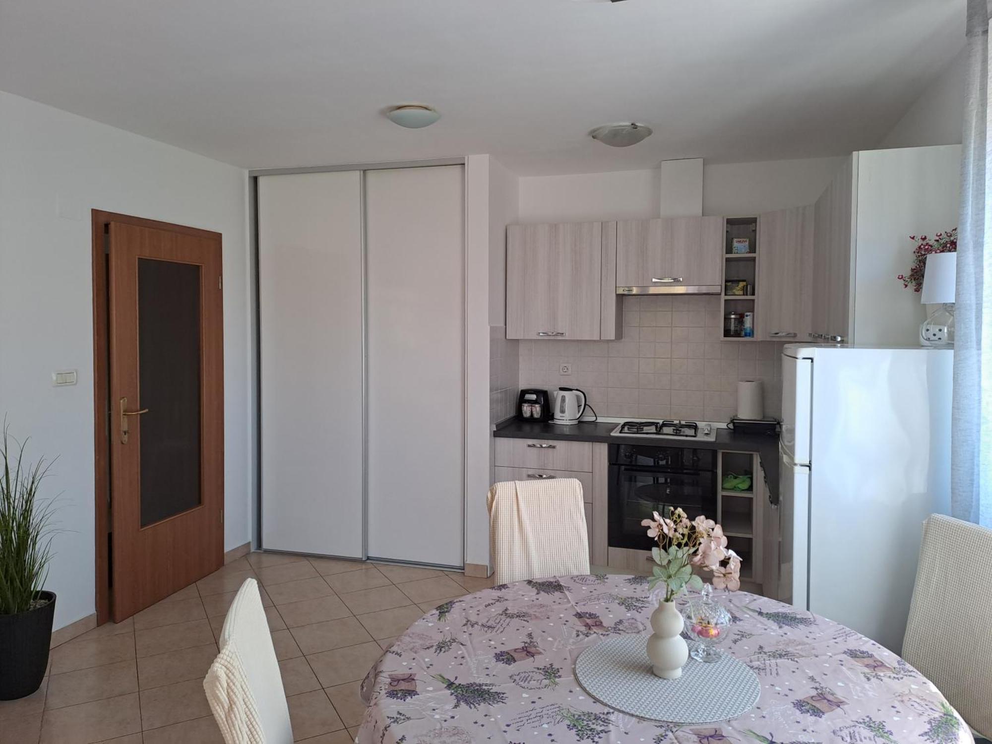 Apartman Valbandon 法扎纳 外观 照片